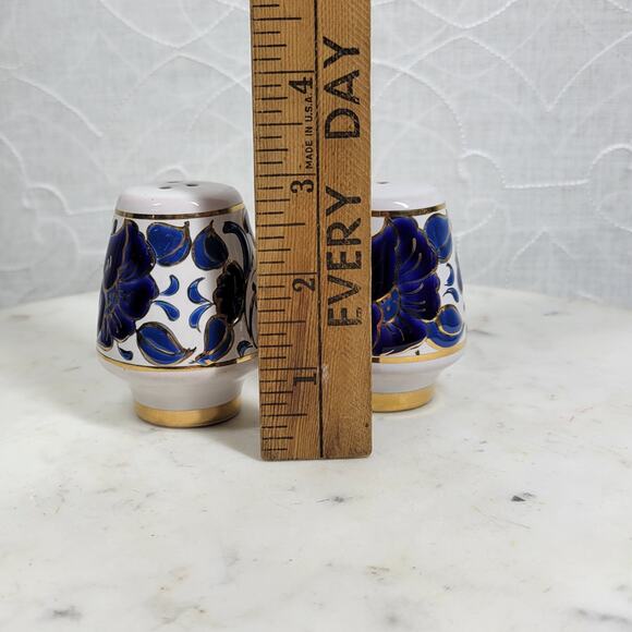 VTG Signed Salt & Pepper Shakers 3" Blue Floral Porcelain Gold Trim Hand Painted - Picture 12 of 14